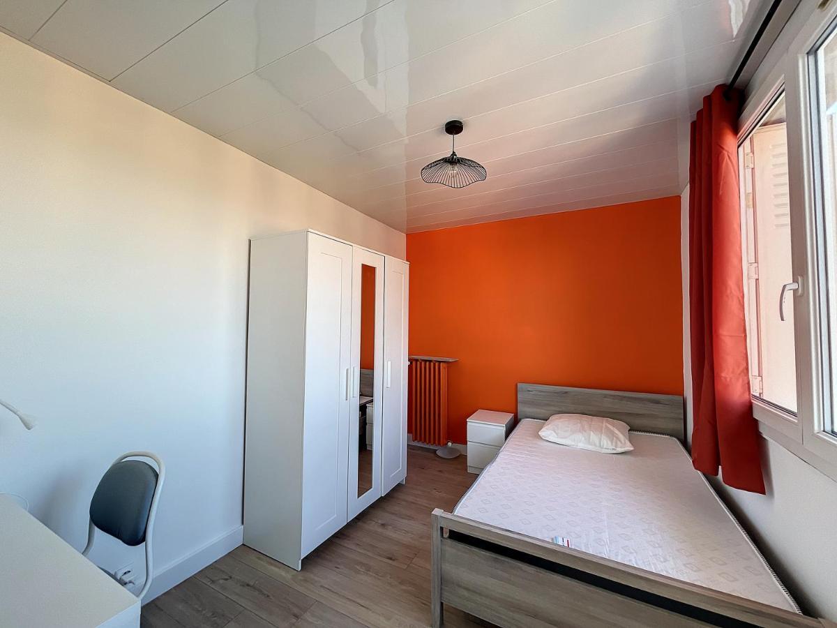 אביניון Agreable Appartement 4 Pieces, Vue Mont Ventoux, Proche Remparts מראה חיצוני תמונה